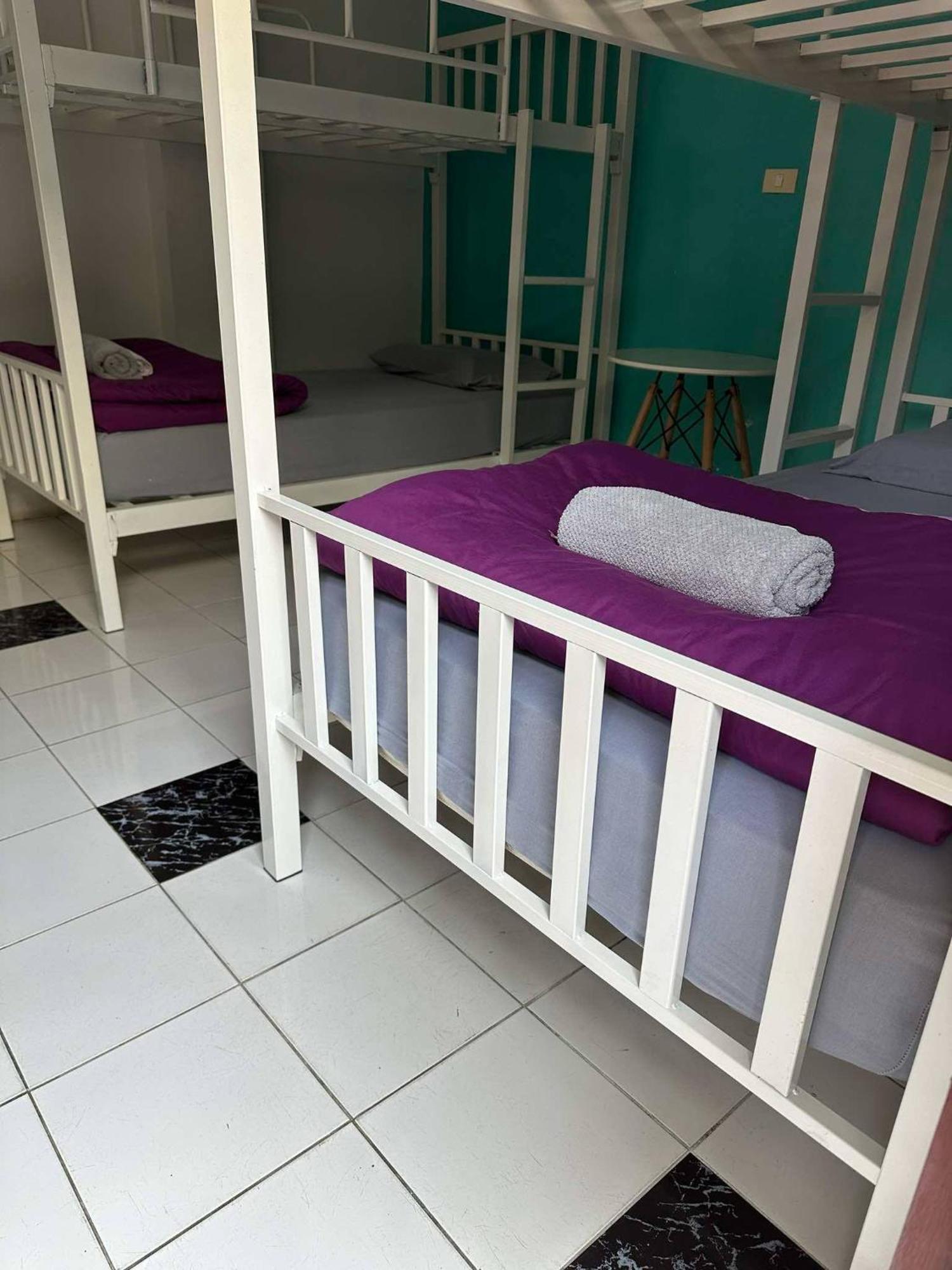 Blue Moon House - A Budget Hostel For Easy Travellers Чиангмай Екстериор снимка