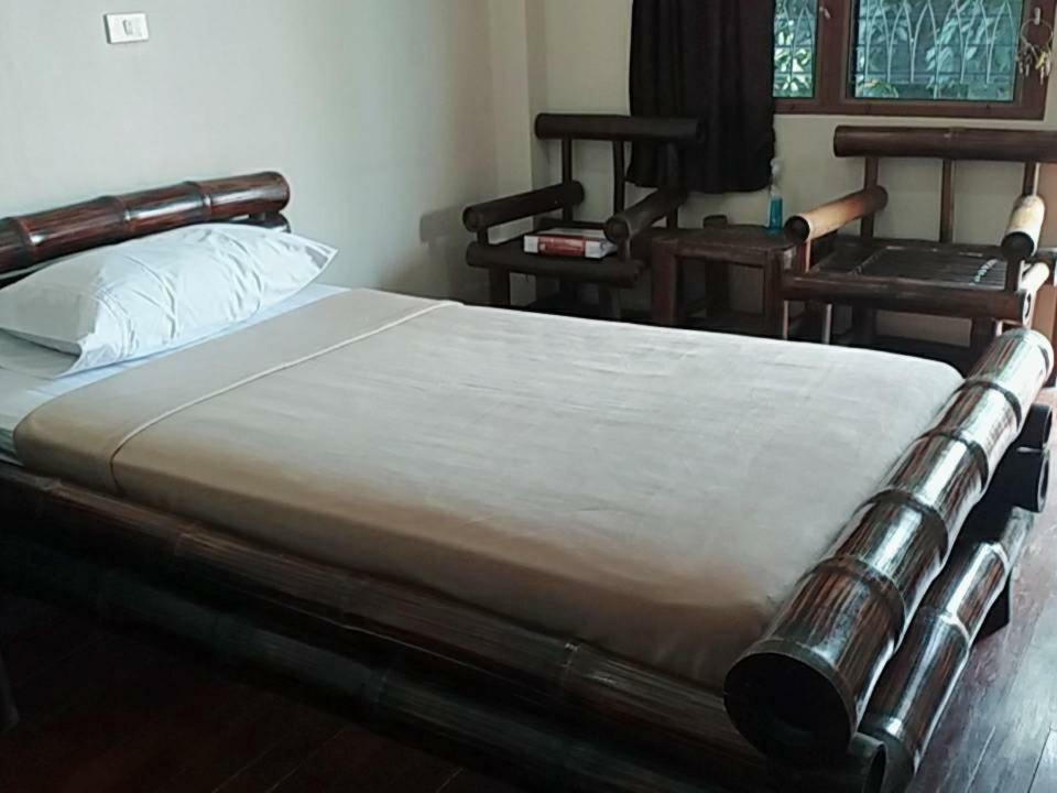 Blue Moon House - A Budget Hostel For Easy Travellers Чиангмай Екстериор снимка
